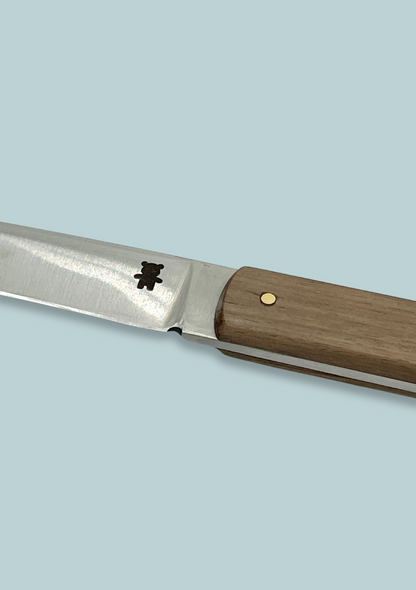 (M04) Cuchillo mesa nogal